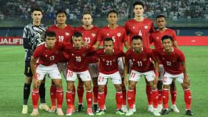 Timnas-Indonesia-Nadeo-dkk.jpg