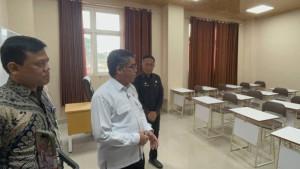 menaker_sekolah_rakyat_lombok_timur_021459458.jpg