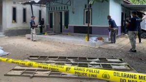 olah_tkp_rumah_rizka_0204.jpg