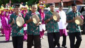 pawai_maulid_sumbawa_0204506707jpg.jpg