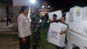 polisi-kawal-kotak-suara-bima-kota.jpg