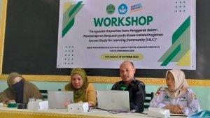 workshop-kgp-hamzanwadijpg.jpg