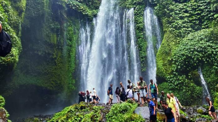 Air-Terjun-Tiu-Kelep-setinggi-42-meter.jpg