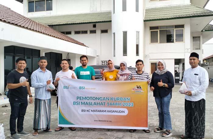 BSI KC Mataram Hasanudin Salurkan Hewan Kurban 12 Ekor, Jadi Sahabat Sosial di Momen Idul Adha