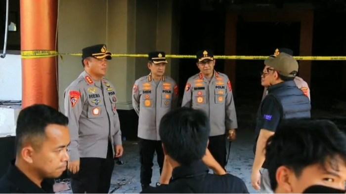 Polisi Buru Aktor Pembakaran Gedung DPRD NTB