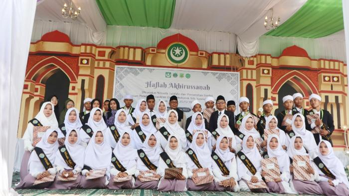 Gelar Akhirussanah Santri, Ponpes Yasnuhu Lombok Timur Komitmen Tampung Anak yang Bermasalah