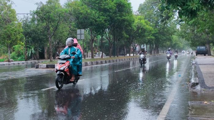 Hujan-Lagi-di-Mataram.jpg