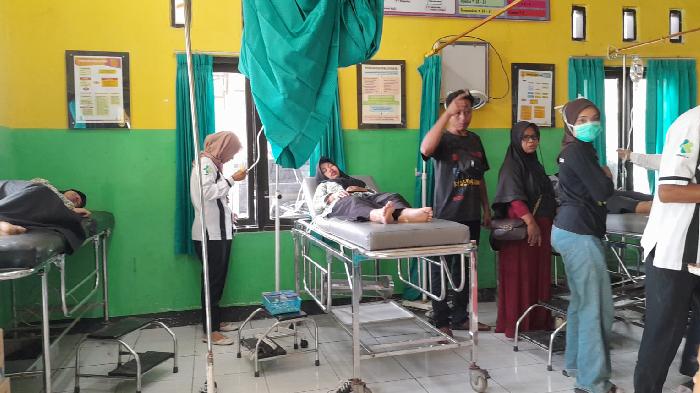 Operasional Dapur MBG di Empang Disetop Sementara Buntut 130 Anak Keracunan