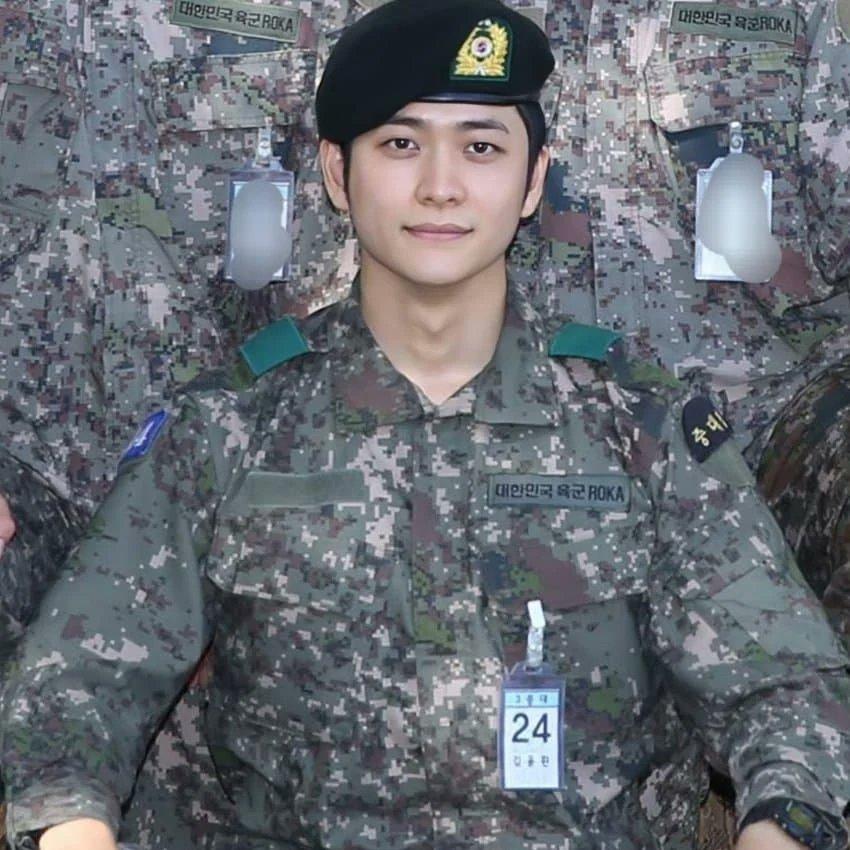 Foto Kang Taeoh Wamil Viral di Internet, Penggemar Masih Menunggu Lama Sampai Waktu Ini