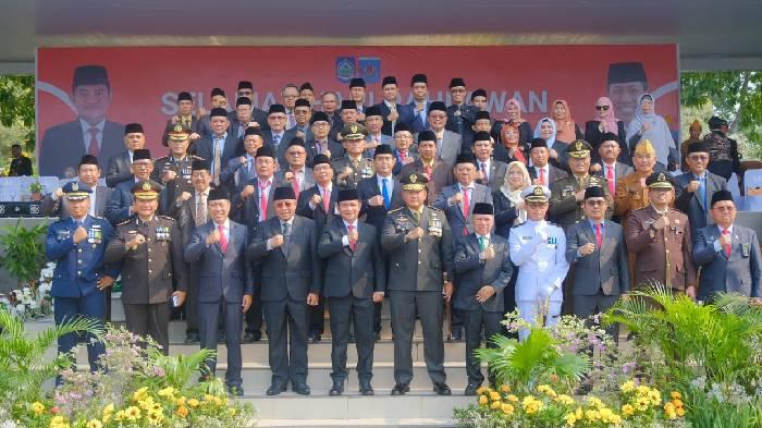 Kanwil-Kemenkumhan-NTB-Ikuti-Upacara-Peringatan-Hari-Pahlawan-di-Lapangan-Sangkareang-Mataram.jpg