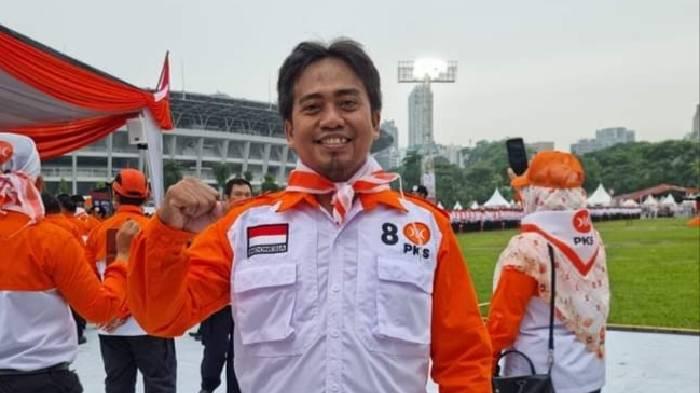 Ketua-DPD-PKS-Kabupaten-Sumbawa-Barat-Norvie-Nofriansany-111.jpg