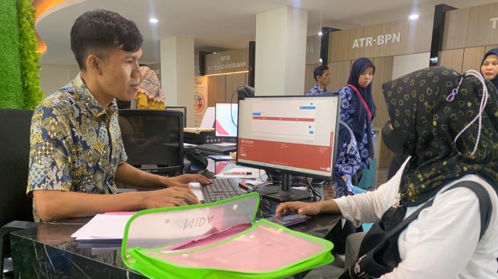 Bupati LAZ Pastikan Perizinan di Lombok Barat Selesai dalam 5 Hari Melalui Sistem Satu Pintu