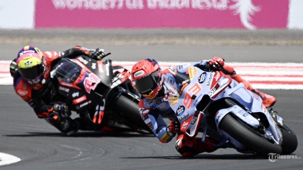 Marc-Marquez-kanan-mengikuti-pemanasan.jpg