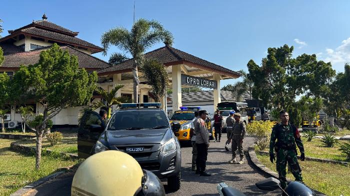 Pasca Demo di Berbagi Wilayah di NTB, Polres Lombok Barat Gelar Patroli di Objek Vital