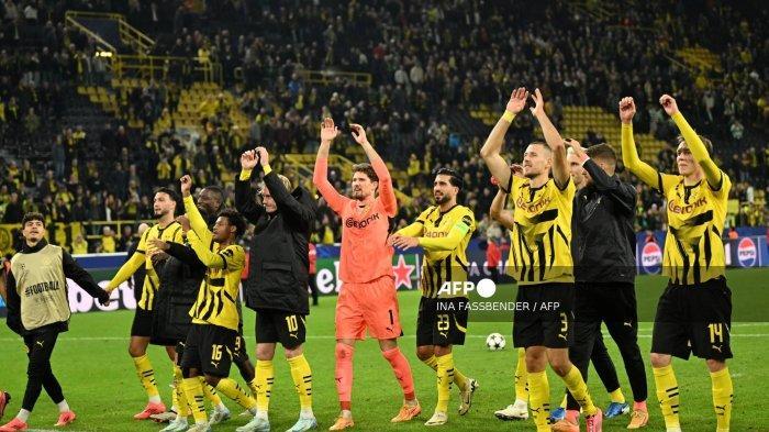 Para-pemain-Dortmund-merayakan-kemenangan.jpg