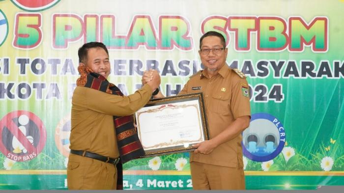 Pemkot-Bima-Deklarasi-5-Pilar-STBM-untuk-Tingkatkan-Kesehatan-dan-Kesejahteraan-Masyarakat.jpg