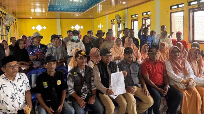 Gotong Royong ASN dan Guru, Pemprov NTB Salurkan Bantuan untuk Korban Kebakaran di Sumbawa
