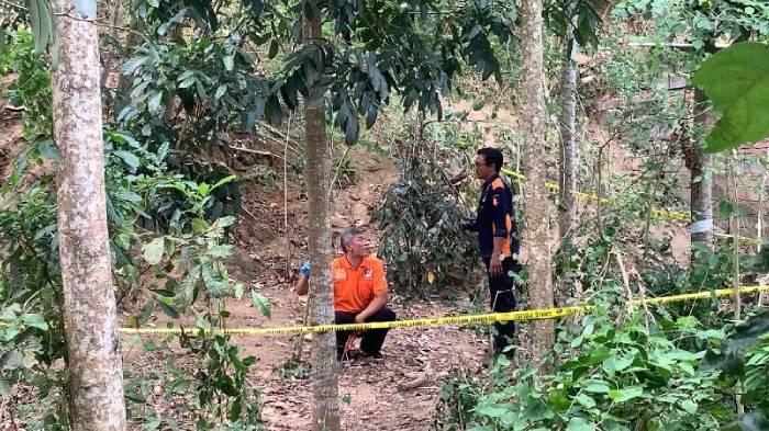 Bocoran Motif Kematian Brigadir Esco, Rizka Tanya Bank: Suami Sudah Lunas?