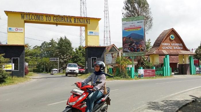 Warga dan Pelaku Wisata Protes Pendakian Gunung Rinjani Ditutup Total