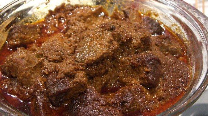 Rendang-daging-sapi-FlickrAlpha.jpg