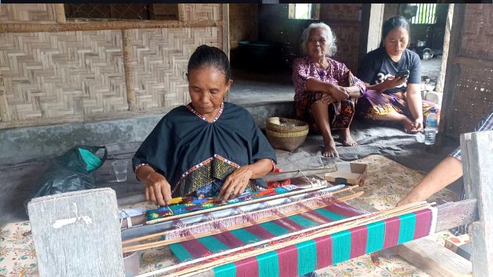 TENUN-BUDAYA-LOMBOK-543.jpg
