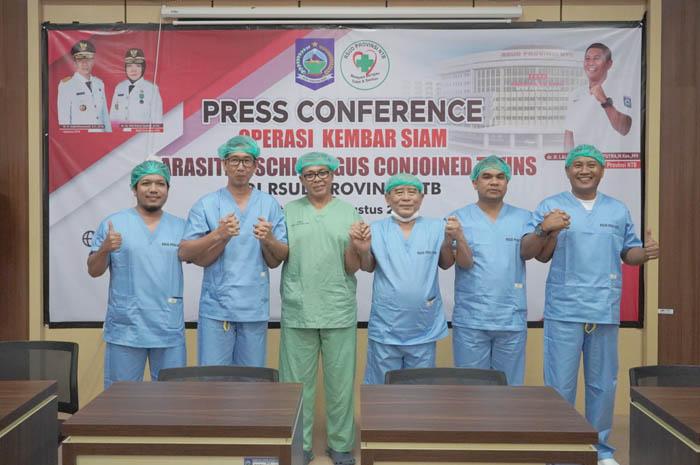 Kisah Tim Dokter yang Operasi Kembar Siam, Karunia Punya Tiga Ginjal dan Dua Kantung Kemih