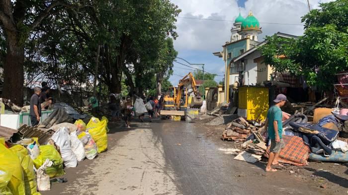 DPRD Kota Mataram Dorong Masyarakat Bergotong Royong Bersihkan Sampah Lewat 'Zero Waste Freeday'