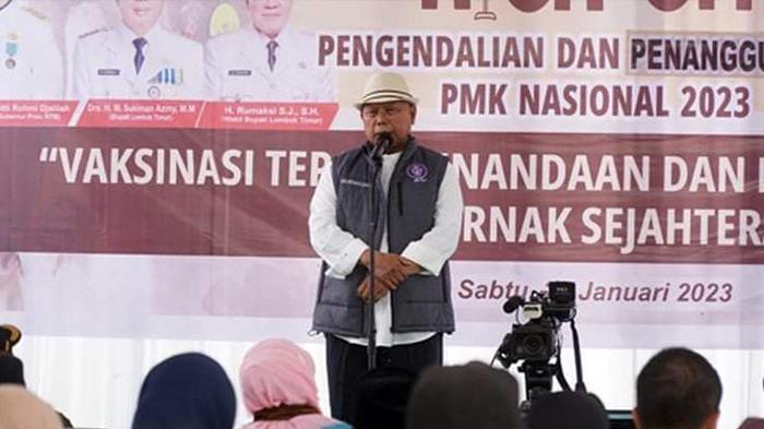 bupati-sukiman-vaksinasi-pmk-2023.jpg