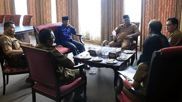 Bupati Lombok Barat Bahas Pelayanan Fasilitas Kesehatan Bersama IDI Lobar