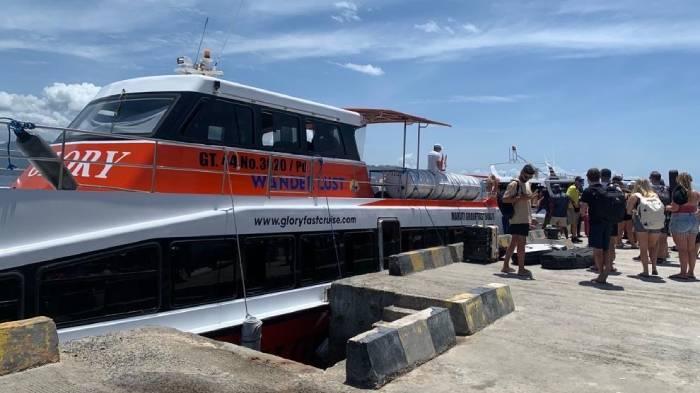 kapal_cepat_fasboat_gili_trawangan_wisatawanjpg.jpg
