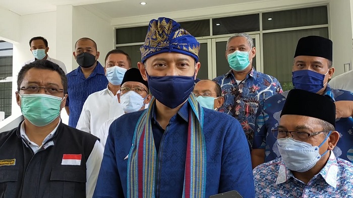 ketua-umum-partai-demokrat-agus-harimurti-yudhoyono-di-pendopo-gubernur-provinsi-ntb.jpg