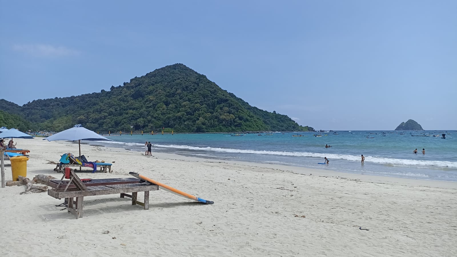 Rekomendasi Tempat Bukber Suasana Pantai di Lombok
