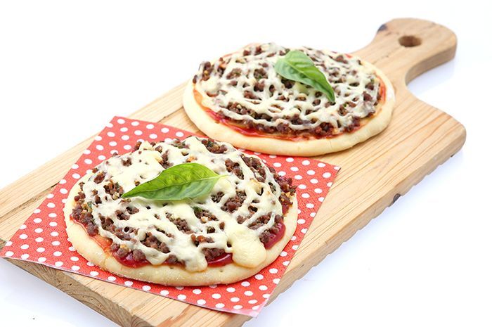 Resep dan Cara Membuat Pizza Rumahan yang Enak, dari Pizza Sosis Jamur hingga Pizza Makaroni