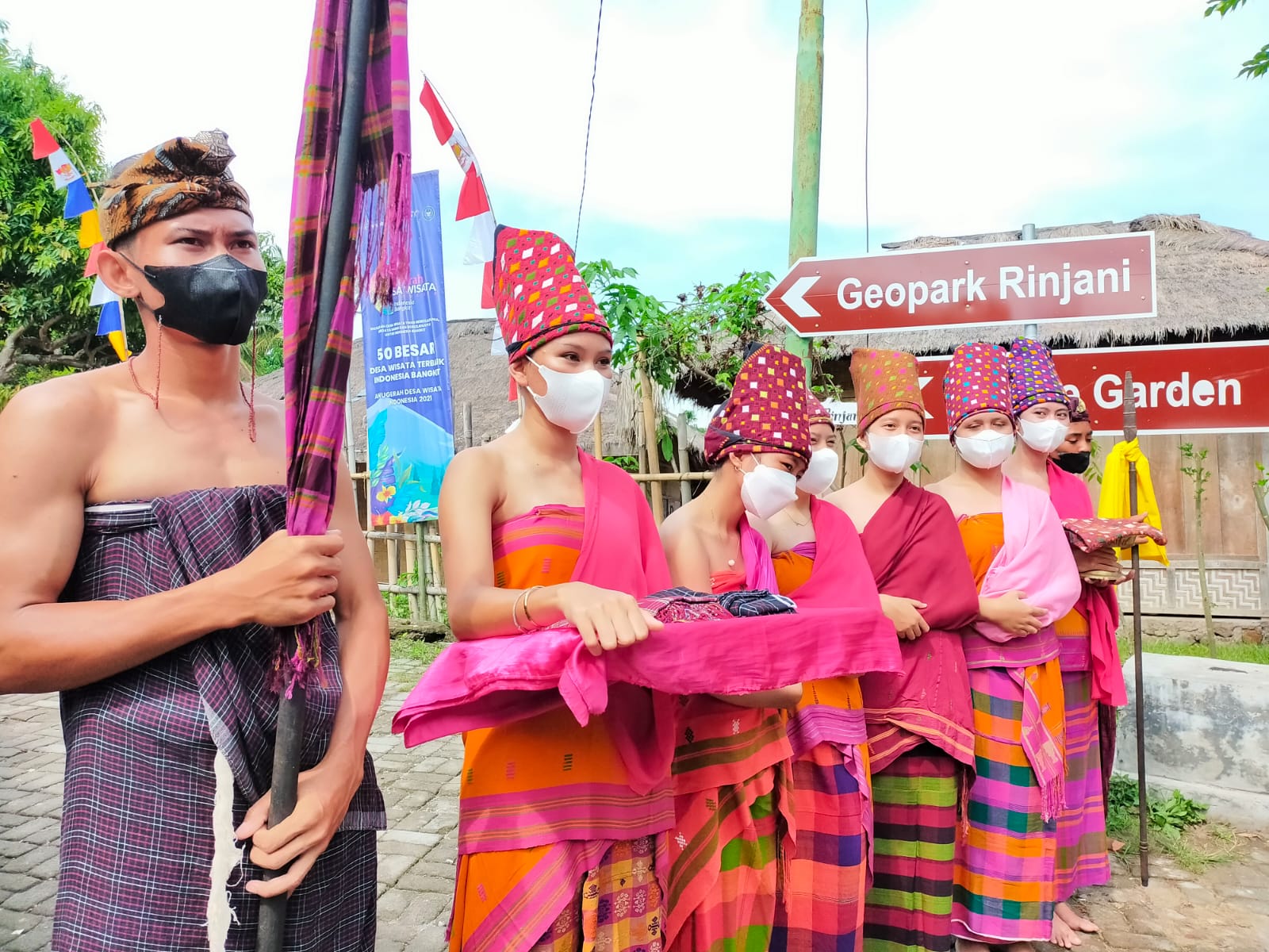 4 Kumpulan Pantun Sasak Tentang Nasihat Beserta Maknanya