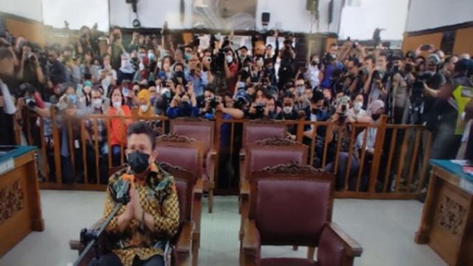 Hadiah Ferdy Sambo dan Putri Candrawathi kepada Bharada E dkk: Uang Tunai Miliaran hingga iPhone