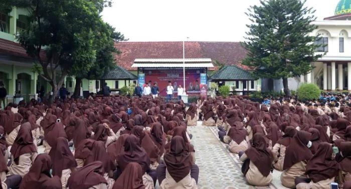 sosialisasi-kpu-di-man-2.jpg