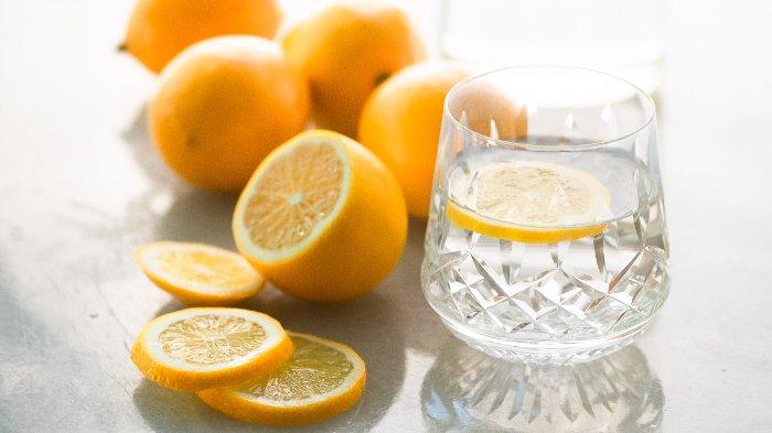 Cara Mengatasai Masalah Rambut Rontok dan Ketombe Menggunakan Lemon