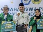 Dua-mahasiswa-Universitas-Muhammadiyah-Mataram.jpg