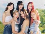 Girlband-STAYC.jpg
