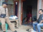 Jajaran-Bawaslu-Kabupaten-Bima-saat-mengawasi-proses-Coklit.jpg