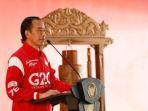 Jokowi-menghadiri-Rakernas-V-Projo-di-Balai-Perekonomian-Desa-Balkondes-Ngargogondo.jpg