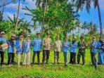 Kegiatan-tanam-1000-pohon-mahasiswa-KKN-UNW.jpg