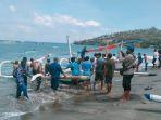 Proses-evakuasi-dan-penyelamatan-perahu-perahu-nelayan.jpg