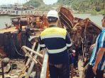 Proses-identifikasi-penyebab-kebakaran-Kapal-MT-Kristin.jpg
