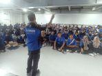 Ratusan-Siswa-di-NTB-Dikenalkan-Kuatnya-Rangka-Yamaha-di-bLu-cRu-Yamaha-Sunday-Race-Mandalika.jpg