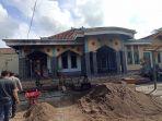 Satgas-Penanganan-Konflik-terlihat-membantu-pengamanan-dan-renovasi-rumah-yang-rusak-imbas-konflik.jpg