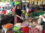 aktivitas-pedagang-cabai-di-pasar-kebon-roek-kota-mataram.jpg