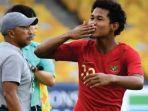 amiruddin-bagus-kahfi-alfikri-saat-mencetak-gol-ke-gawan.jpg
