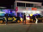 atroli-tim-gabungan-berpakaian-lengkap-menggelar-patroli.jpg
