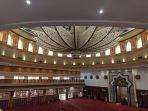 bagian-dalam-islamic-center-ntb.jpg